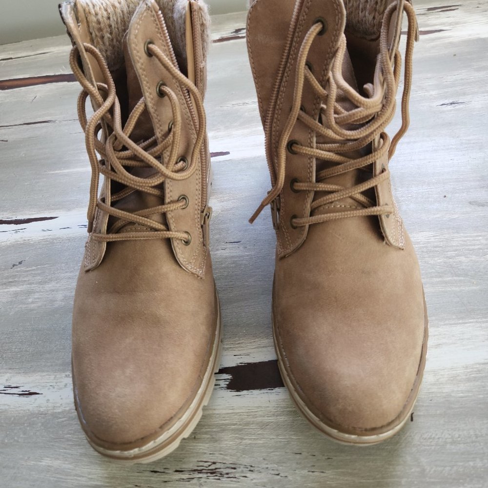 Cliff boots size 8.5